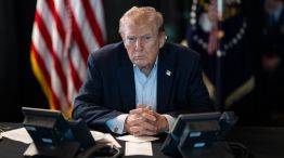 Donald Trump en su centro de mando de Mar-a-Lago (Florida)