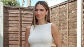 María Vázquez impone el pantalón suede straight-leg el boom de la temporada