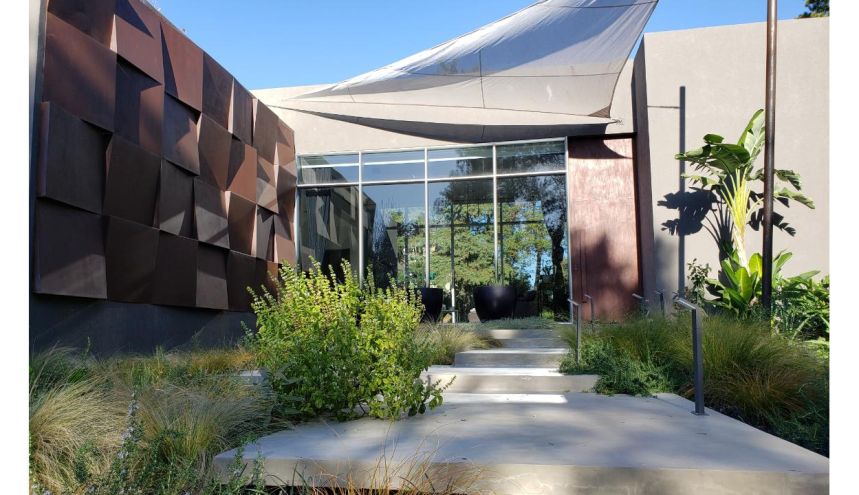 LA DIGNIDAD DEL PASO DEL TIEMPO