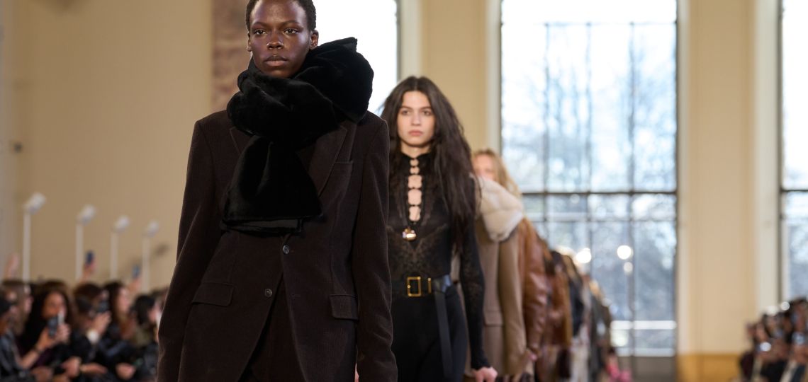 Gabriela Hearst Fall-Winter 2026/27: el regreso del boho chic con sensibilidad contemporánea