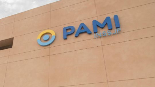 Afiliación PAMI para mayores de 70 años sin jubilación: los requisitos para el trámite