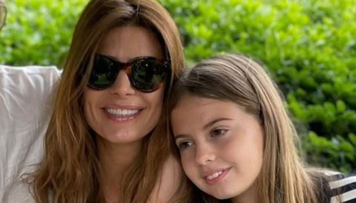 Antonia Macri demostró cómo elevar un look total black con el calzado tendencia