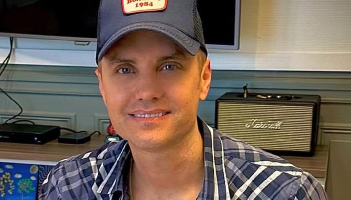 La furia en vivo de Santiago del Moro y el pedido a la producción