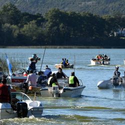 En La Brava hubo más de 100 embarcaciones en el agua y 314 pescadores inscriptos, quienes le dieron un marco espectacular a una de las lagunas más atractivas de la provincia de Buenos Aires.