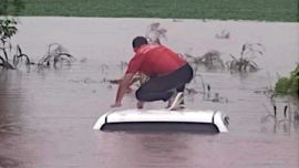 Un temporal provocó inundaciones en Tucumán y obligó a suspender las clases hasta el viernes