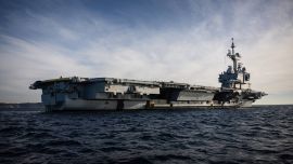 La armada de Macron: el portaaviones francés Charles de Gaulle se dirige a la guerra con Irán