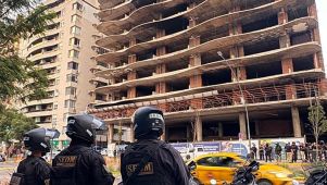 Operativo en el edificio "La Mole"