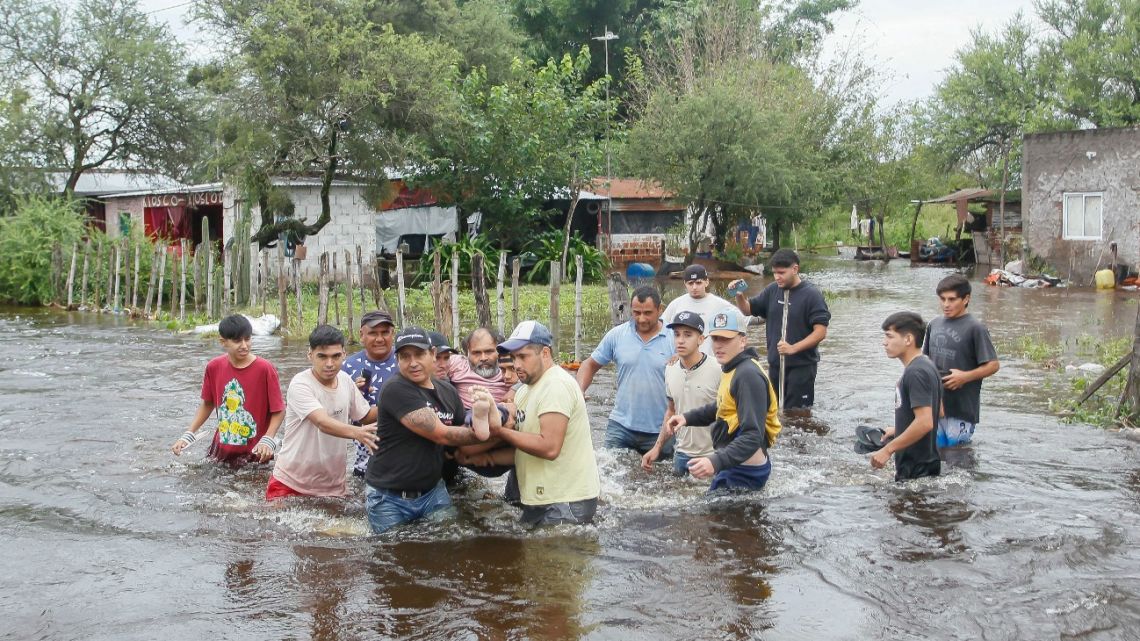 Flooding wreaks havoc in Tucumán Province