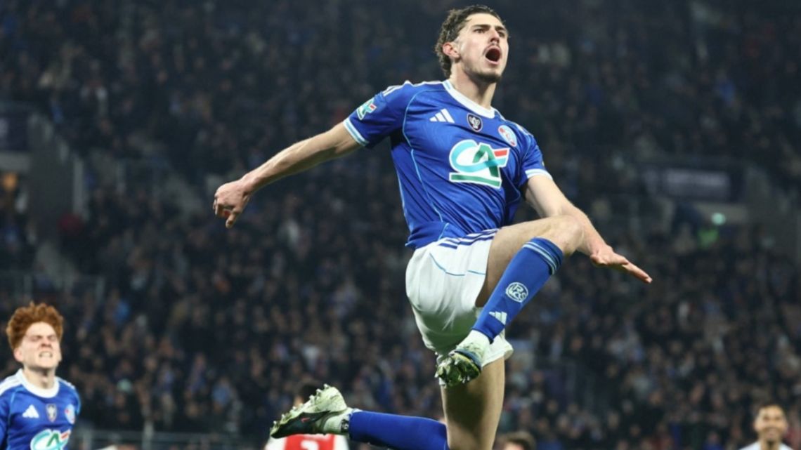 Joaquín Panichelli en primer plano tras su destacada actuación