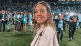 Sofi Martínez dio cátedra de cómo llevar los blazers oversize que marcan tendencia