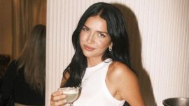 Zaira Nara deslumbró con su look total brown: jean baggy y la campera de cuero que es tendencia