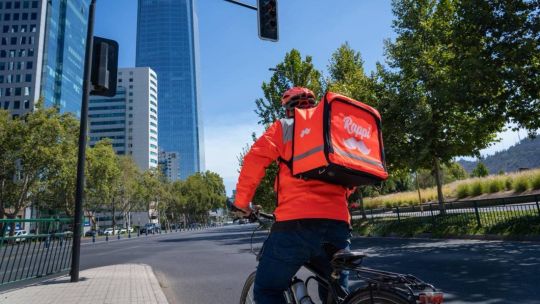 Según la Corte bonaerense, los repartidores de aplicaciones son empleados: ratifican multas a dos empresas