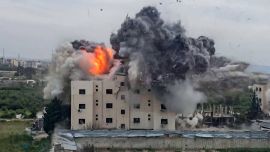 Larga noche con explosiones en el centro de Israel, luego de la enésima alerta por misiles y drones iraníes