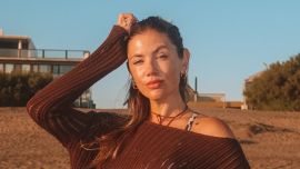 El impactante look de Stephanie Demner en su cumpleaños: corset, bucaneras y glamour romántico