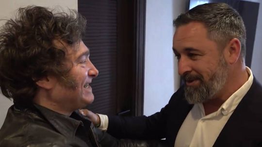 “Che, dicen que no me querés más”: Milei bromeó con Santiago Abascal al no concretar una reunión en España
