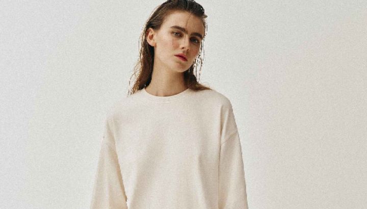 El look monocromático sigue siendo la fórmula de estilo más elegante