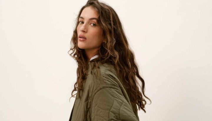 Olvida la parka: el abrigo acolchado es la prenda que todas querrán en invierno