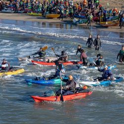 Para esta edición, la organización dispuso un pozo total de más de 12 millones de pesos en premios, que incluirá kayaks, artículos de pesca y distintos reconocimientos para quienes logren los mejores resultados durante el torneo.