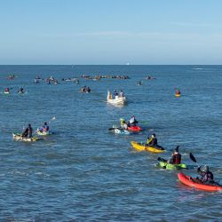 Para esta edición, la organización dispuso un pozo total de más de 12 millones de pesos en premios, que incluirá kayaks, artículos de pesca y distintos reconocimientos para quienes logren los mejores resultados durante el torneo.