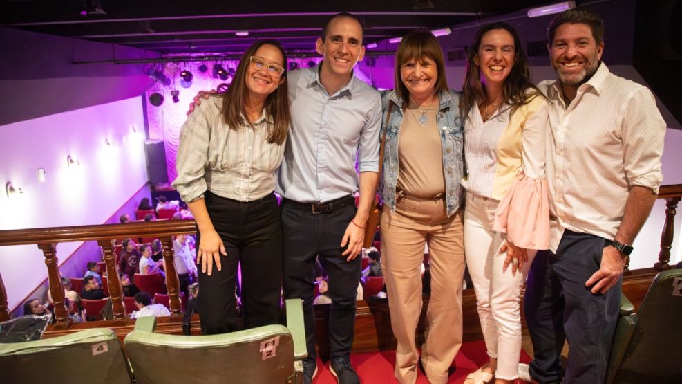 Patricia Bullrich en calle Corrientes