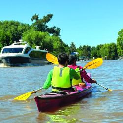 A la caza del lomo plateado en revista Weekend de abril.