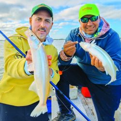 A la caza del lomo plateado en revista Weekend de abril.