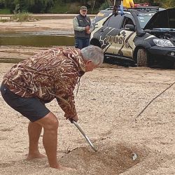 Cómo funciona el ancla de recuperación off road. Una herramienta necesaria cuando no hay de donde sujetar el cable del malacate.