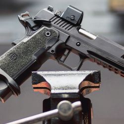 La nueva pistola Bersa M2XI, calibre 9 mm, toma el espíritu de la Colt 1911 y lo potencia al siglo XXI con sustanciales mejoras.