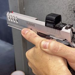 La nueva pistola Bersa M2XI, calibre 9 mm, toma el espíritu de la Colt 1911 y lo potencia al siglo XXI con sustanciales mejoras.