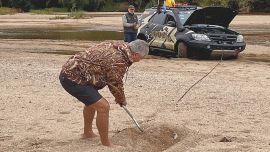 Cómo funciona el ancla de recuperación off road. Una herramienta necesaria cuando no hay de donde sujetar el cable del malacate.