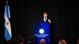 Milei acusó al kirchnerismo de “querer romper todo cuando no están en el poder” en la Bolsa de Córdoba