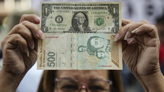 venezuela bolivar economy STOCK