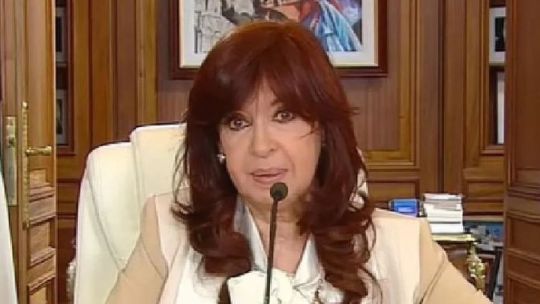 Cristina Kirchner en redes tras su declaración: "Farsa judicial"