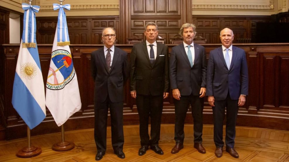 Primera reunión del nuevo ministro de Justicia, Juan Bautista Mahiques 17032026