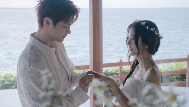 "Boyfriend on Demand", protagonizada por JISOO y Seo In-guk, lidera en Netflix