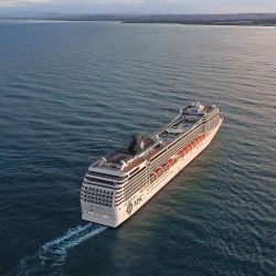 MSC y su lujoso Yatch Club.