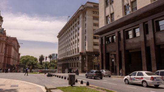 Argentine dollar bonds jump as Fitch upgrade revives demand