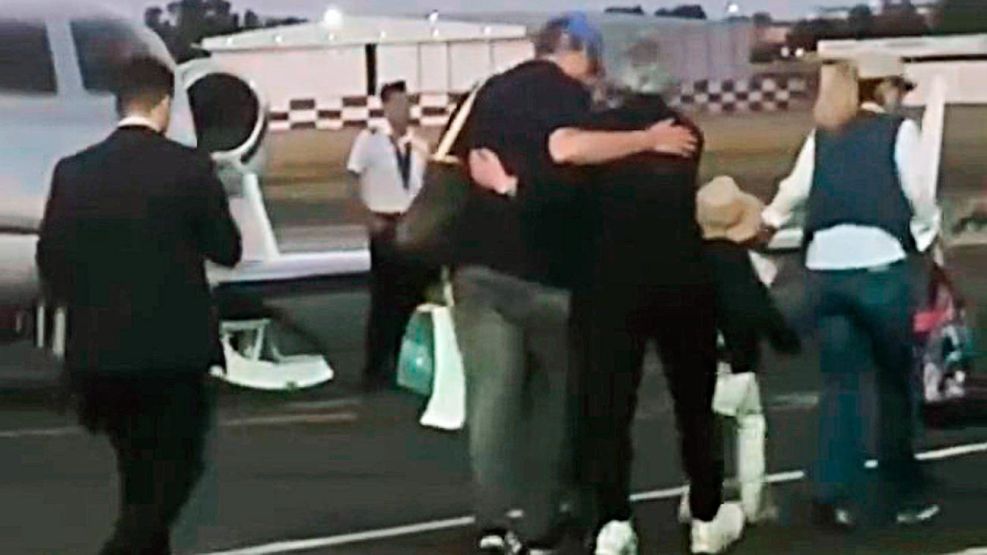 210326_avion_adorni_esposa_grandio_capturapantalla_g