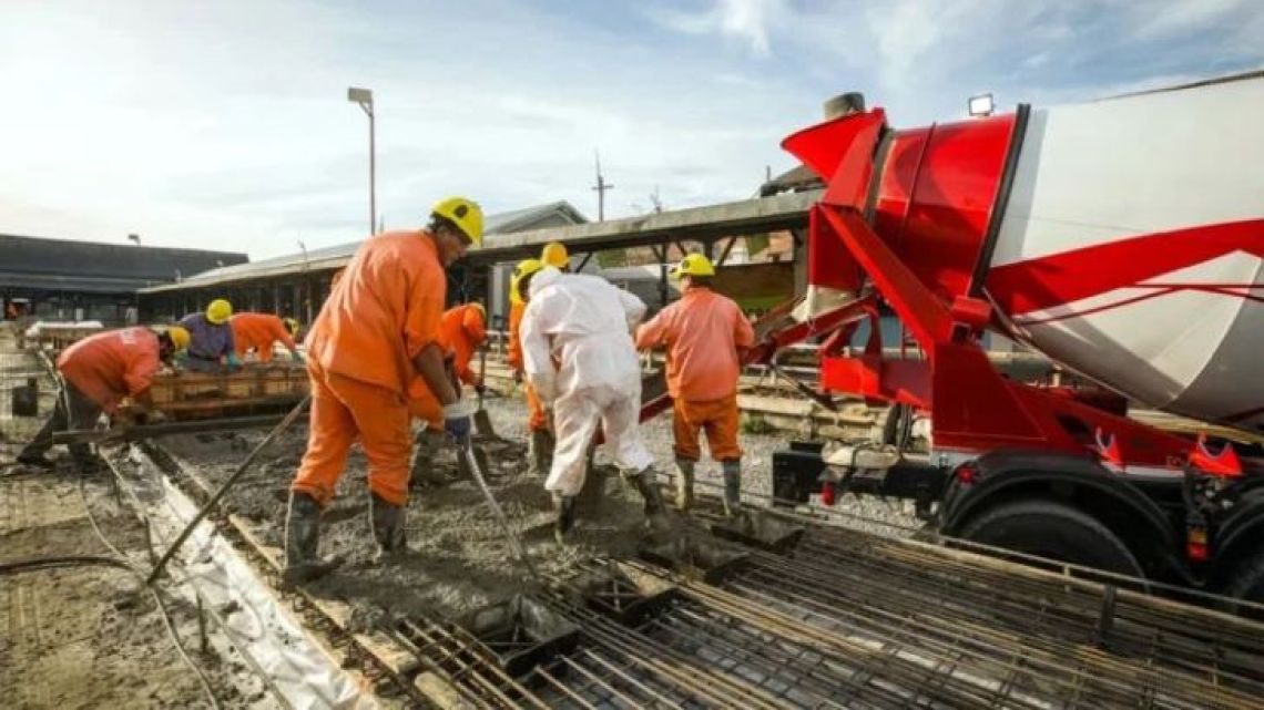 Presión laboral en alza: el fenómeno de trabajar y no llegar a fin de mes golpea con más fuerza en Córdoba