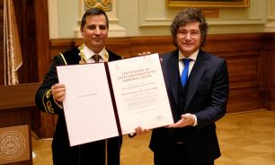 Milei, distinguido con la Universidad Ludovika - Servicios Públicos, en Hungría.