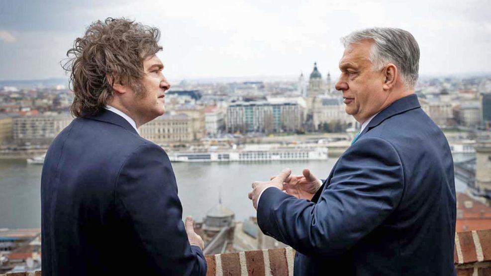 220326_milei_orban_afp_g