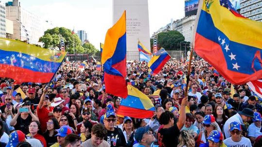 Adriana Flores sobre Venezuela: “Las elecciones libres deberían ser en los próximos meses”
