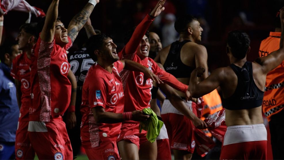 Argentinos Juniors venció a Platense