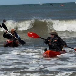 Corvinas grandes, kayaks en el agua y un clima ideal: el combo perfecto para otro fin de semana inolvidable en el mar.