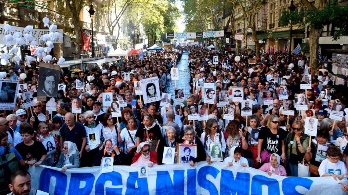 Huge crowd floods Plaza de Mayo to mark 50 years since dictatorship coup
