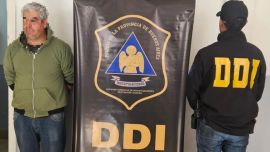 Un hombre con prisión domiciliaria rompió su tobillera electrónica y secuestró a su expareja en Rauch