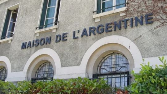 Paris campus steps in after Argentine residence removes dictatorship plaque