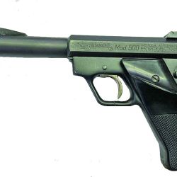 Las marcas que poblaron el campo, el polígono y las policías.