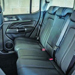 Mucho confort de alta calidad muy bien pensado y desarrollado para competir en su segmento, como el control de velocidad crucero off road.