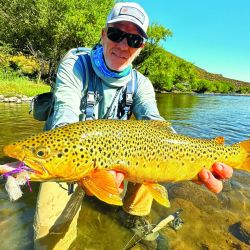 Pesca de truchas en Copahue.